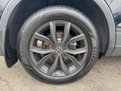 Used 2024  Volkswagen Tiguan 2&period;0T Wolfsburg Edition FWD at Nexcar near Spring&comma; TX