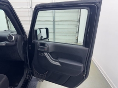 Used 2015  Jeep Wrangler Unlimited 4d Convertible Sahara at NEXCAR near Spring&comma; TX