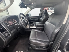 Used 2016  Ram 1500 2WD Crew Cab Laramie at NEXCAR near Spring&comma; TX
