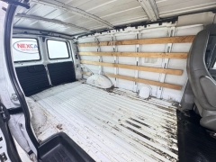 Used 2019  Chevrolet Express Van 2500 Van at NEXCAR near Spring&comma; TX