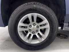 Used 2019  Chevrolet Suburban 4d SUV 4WD LT at NEXCAR near Spring&comma; TX