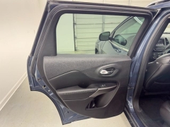 Used 2019  Jeep Cherokee 4d SUV FWD Latitude Plus 3&period;2L at NEXCAR near Spring&comma; TX