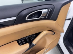Used 2016  Porsche Cayenne 4d SUV at NEXCAR near Spring&comma; TX