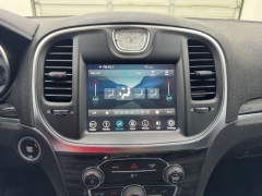 Used 2018  Chrysler 300 4d Sedan RWD Touring at NEXCAR near Spring&comma; TX