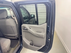 Used 2017  Nissan Frontier 2WD Crew Cab SV at NEXCAR near Spring&comma; TX