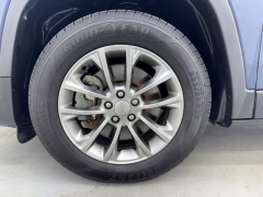 Used 2019  Jeep Cherokee 4d SUV FWD Latitude Plus 3&period;2L at NEXCAR near Spring&comma; TX
