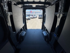 Used 2019  Mercedes-Benz Sprinter 2500 Crew Van 144" WB High Roof 9100 GVW V6 at NEXCAR near Spring&comma; TX