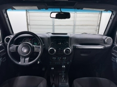 Used 2015  Jeep Wrangler Unlimited 4d Convertible Sahara at NEXCAR near Spring&comma; TX