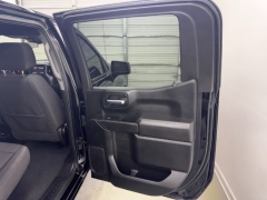 Used 2022  Chevrolet Silverado 1500 4WD Crew Cab 147" Custom at NEXCAR near Spring&comma; TX