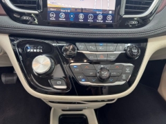 Used 2020  Chrysler Pacifica 4d Wagon Limited at NEXCAR near Spring&comma; TX
