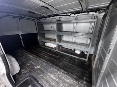 Used 2017  Chevrolet Express Van 2500 Van at NEXCAR near Spring&comma; TX