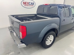 Used 2017  Nissan Frontier 2WD Crew Cab SV at NEXCAR near Spring&comma; TX