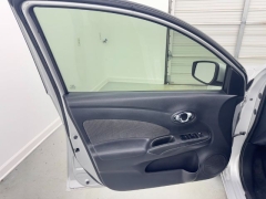 Used 2015  Nissan Versa 4d Sedan SV at NEXCAR near Spring, TX