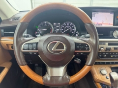 Used 2016  Lexus ES 350 4dr Sdn at NEXCAR near Spring, TX