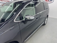 Used 2020  Chrysler Pacifica 4d Wagon Limited at NEXCAR near Spring, TX