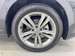 Used 2019  Volkswagen Jetta 4d Sedan 1&period;4T R-Line at NEXCAR near Spring&comma; TX