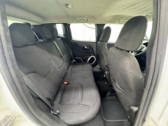 Used 2018  Jeep Renegade 4d SUV FWD Latitude at NEXCAR near Spring&comma; TX