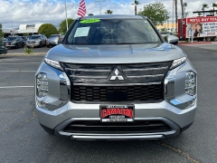 Used 2025  Mitsubishi Outlander SE FWD at Camacho Mitsubishi near Palmdale&comma; CA