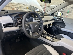 New 2025  Mitsubishi Outlander SE FWD at Camacho Mitsubishi near Palmdale, CA