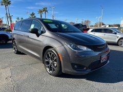 Used 2019  Chrysler Pacifica 4d Wagon Touring Plus at Camacho Mitsubishi near Palmdale, CA