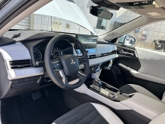 New 2026  Mitsubishi Outlander FWD at Camacho Mitsubishi near Palmdale&comma; CA