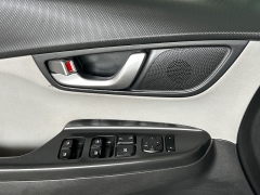 Used 2023  Hyundai Kona Electric SEL FWD at Camacho Mitsubishi near Palmdale&comma; CA