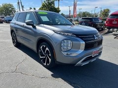  2024 Mitsubishi Outlander SE FWD at Camacho Mitsubishi near Palmdale&comma; CA