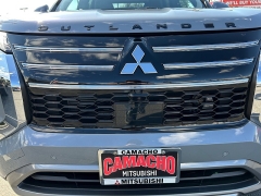 New 2025 Mitsubishi Outlander SE FWD w/Tech Pkg at Camacho Mitsubishi near Palmdale, CA