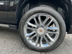Used 2013  Cadillac Escalade ESV 4d SUV RWD Platinum at Camacho Mitsubishi near Palmdale&comma; CA