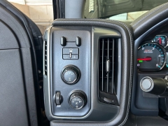 Used 2019  Chevrolet Silverado 2500HD 4WD Crew Cab 153&period;7" LTZ at Camacho Mitsubishi near Palmdale&comma; CA