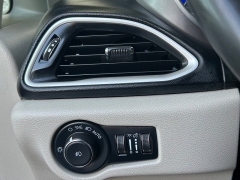 Used 2023  Chrysler Pacifica Touring L FWD at Camacho Mitsubishi near Palmdale&comma; CA