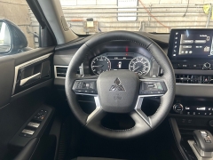 New 2026  Mitsubishi Outlander FWD at Camacho Mitsubishi near Palmdale&comma; CA