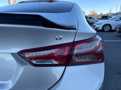 Used 2022  Chevrolet Malibu 4dr Sdn LT at Camacho Mitsubishi near Palmdale&comma; CA