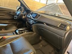 Used 2020  Honda Passport 4d SUV FWD Touring at Camacho Mitsubishi near Palmdale&comma; CA