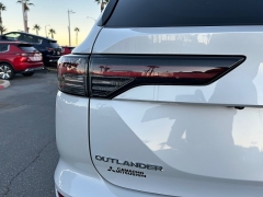 New 2026  Mitsubishi Outlander SE FWD at Camacho Mitsubishi near Palmdale&comma; CA