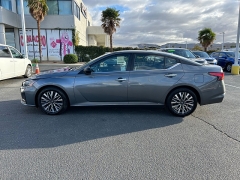 Used 2025  Nissan Altima SV FWD at Camacho Mitsubishi near Palmdale&comma; CA