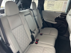 New 2025  Mitsubishi Outlander Plug-In Hybrid SEL S-AWC at Camacho Mitsubishi near Palmdale, CA