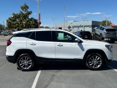 Used 2024  GMC Terrain AWD 4dr SLT at Camacho Mitsubishi near Palmdale&comma; CA