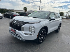 Used 2024  Mitsubishi Outlander SE S-AWC at Camacho Mitsubishi near Palmdale&comma; CA
