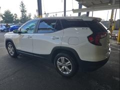 Used 2024  GMC Terrain FWD 4dr SLE at Camacho Mitsubishi near Palmdale&comma; CA