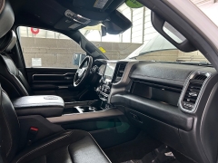 Used 2024  Ram 1500 2WD Laramie Crew Cab 5'7" Box at Camacho Mitsubishi near Palmdale&comma; CA