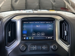 Used 2020  Chevrolet Silverado 1500 4WD Crew Cab RST at Camacho Mitsubishi near Palmdale&comma; CA