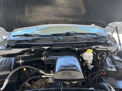 Used 2024  Ram 1500 Classic 4WD Warlock Crew Cab 5'7" Box at Camacho Mitsubishi near Palmdale&comma; CA