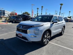 New 2026  Mitsubishi Outlander SE FWD at Camacho Mitsubishi near Palmdale&comma; CA