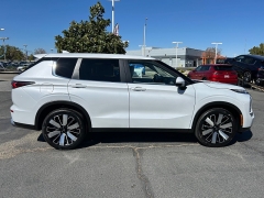 New 2025  Mitsubishi Outlander SE FWD at Camacho Mitsubishi near Palmdale, CA