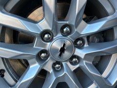 Used 2020  Chevrolet Silverado 1500 4WD Crew Cab RST at Camacho Mitsubishi near Palmdale&comma; CA