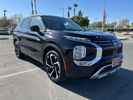 New 2025 Mitsubishi Outlander Plug-In Hybrid SEL S-AWC at Camacho Mitsubishi near Palmdale, CA