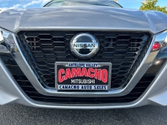 Used 2020  Nissan Altima 4d Sedan FWD 2.5L Platinum at Camacho Mitsubishi near Palmdale, CA