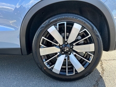 New 2025 Mitsubishi Outlander SE FWD w/Tech Pkg at Camacho Mitsubishi near Palmdale, CA