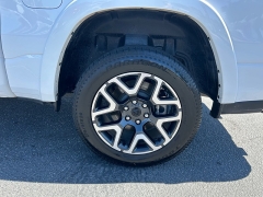 Used 2025  Ram 1500 4WD Laramie Crew Cab 5'7" Box at Camacho Mitsubishi near Palmdale&comma; CA